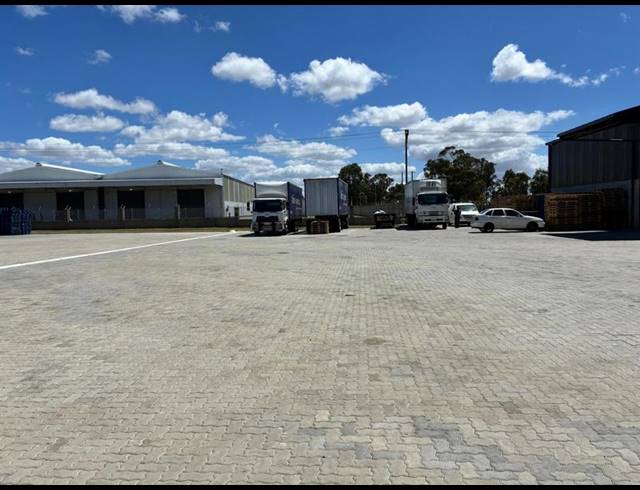 INDUSTRIAL PROPERTY TO RENT IN GREENBUSHES